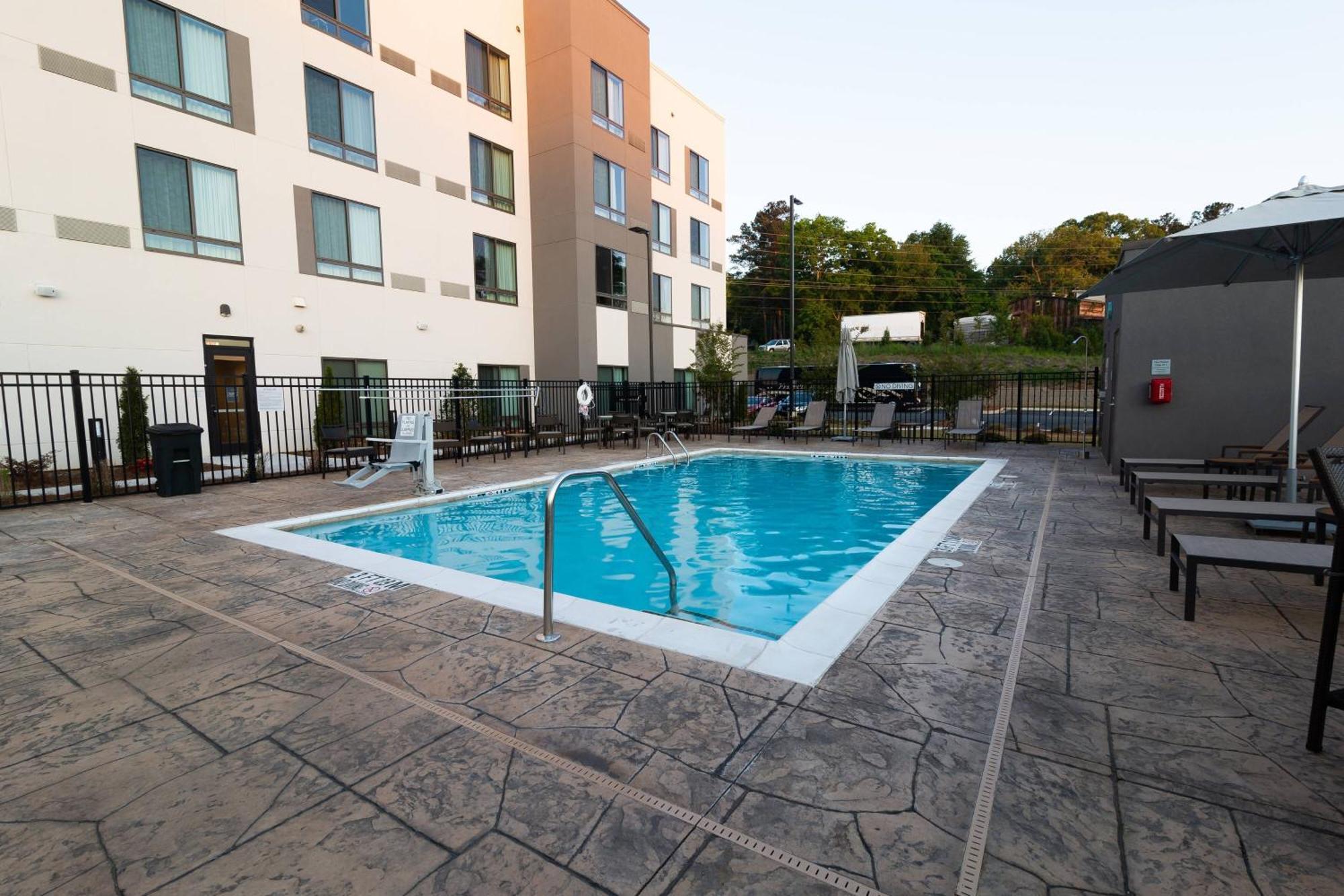 Courtyard By Marriott Cartersville Extérieur photo